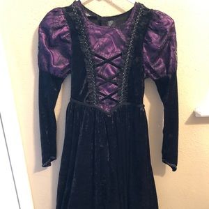 Girls purple and black witch costume, includes dress, cape and hat
